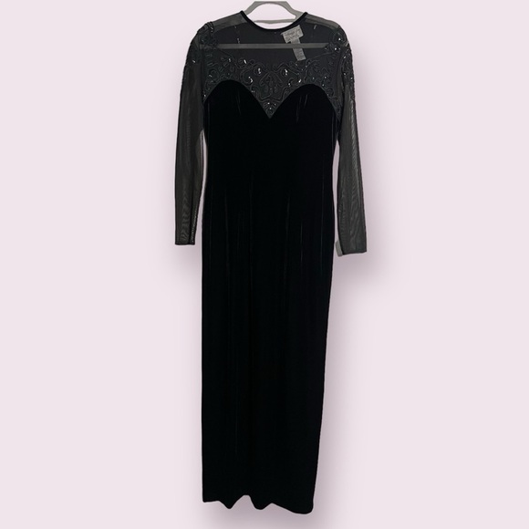 Vintage Dresses & Skirts - Vintage Black Velvet Beaded Evening Dress 12